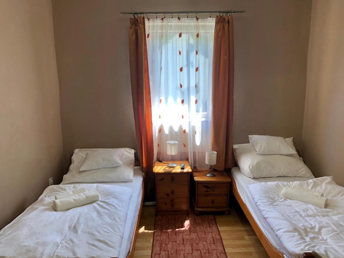 Arkad Apartmanhaz *
