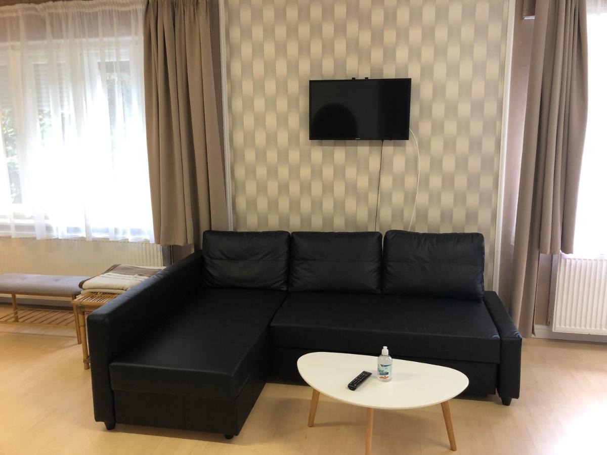 Arkad Apartmanhaz *