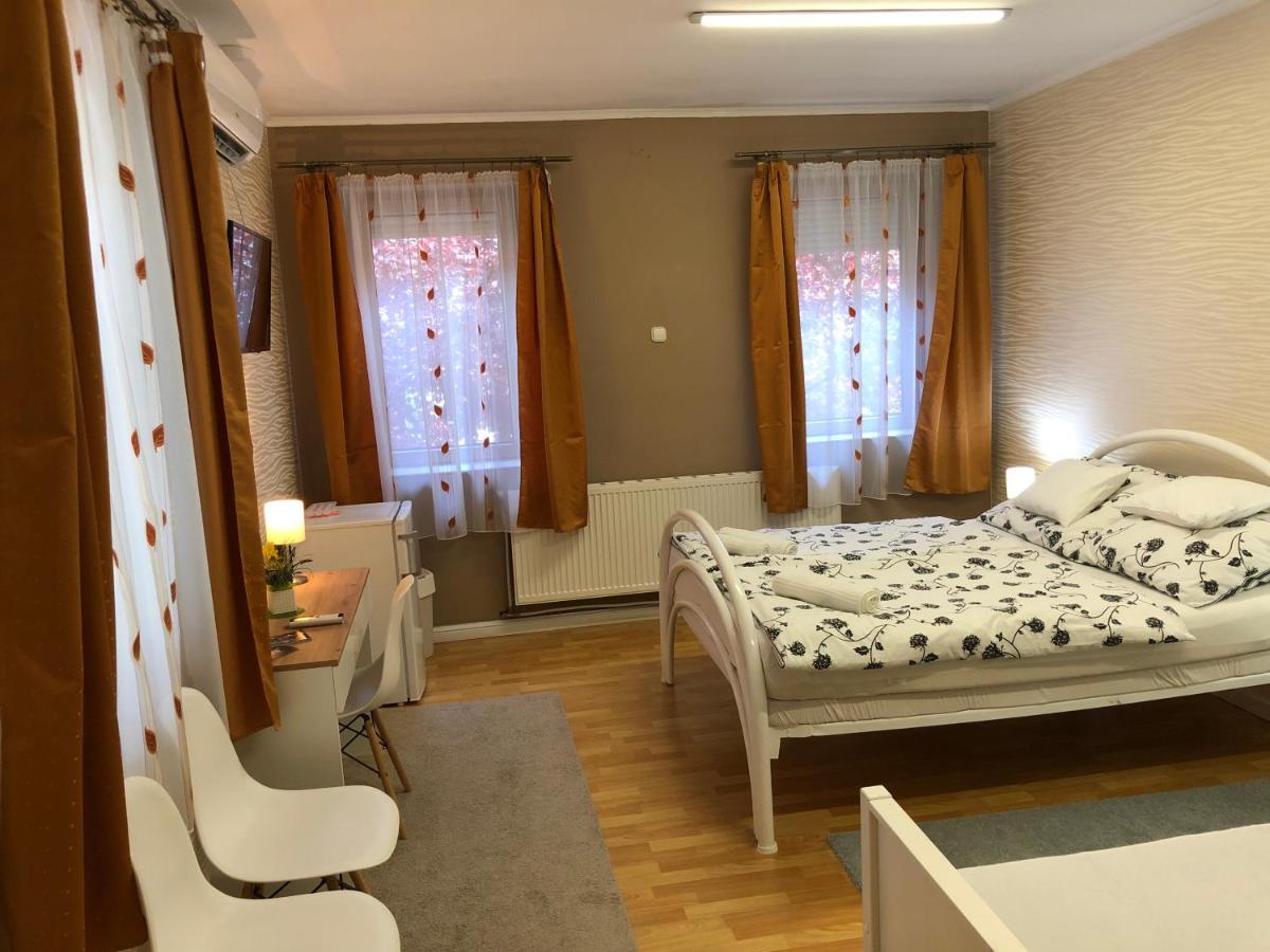 Arkad Apartmanhaz Apartament Seghedin
