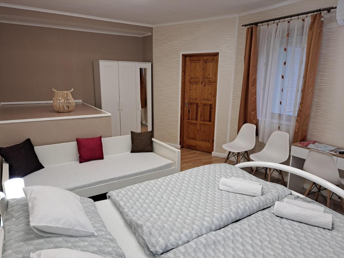 Arkad Apartmanhaz Seghedin