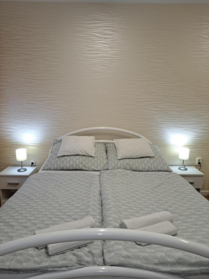 Arkad Apartmanhaz Apartament Seghedin