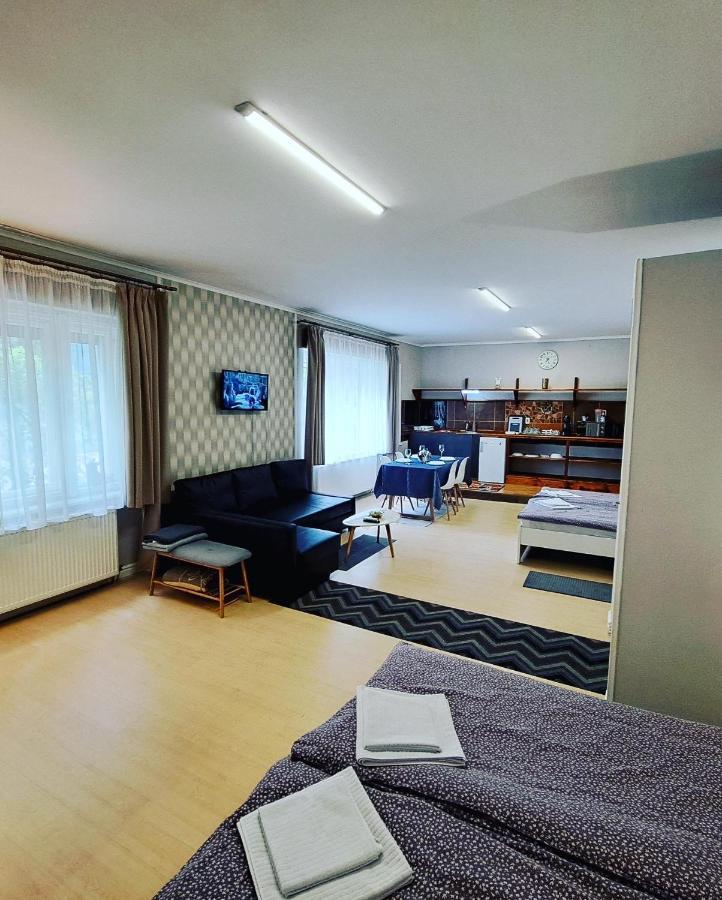 Apartament Arkad Apartmanhaz *