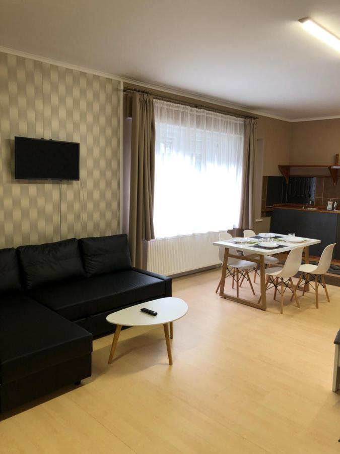 Arkad Apartmanhaz Апартаменти Сегед