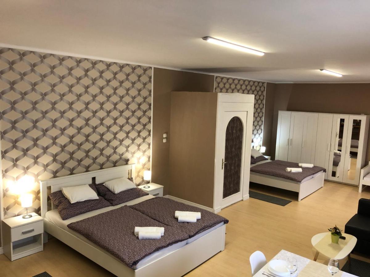 Arkad Apartmanhaz * Сегед