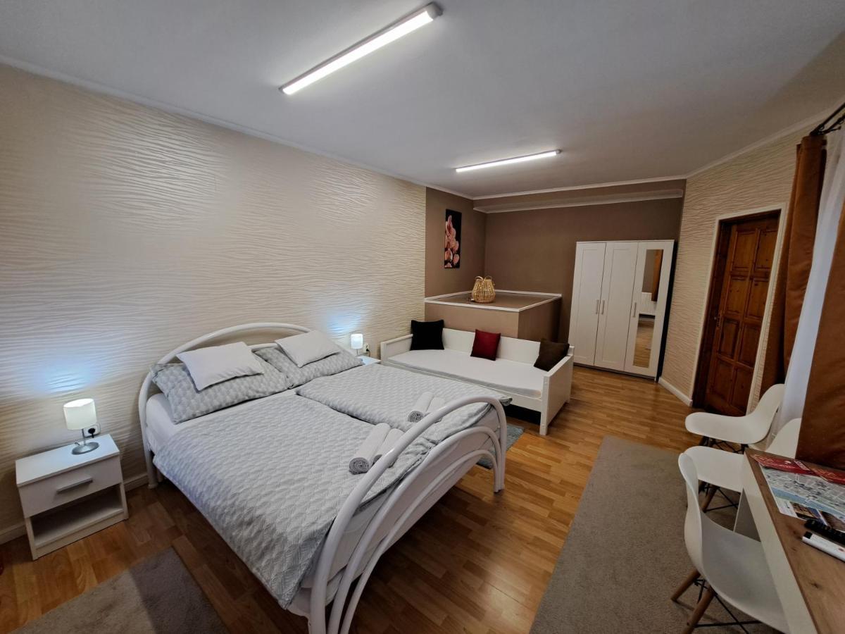 Апартаменти Arkad Apartmanhaz Сегед