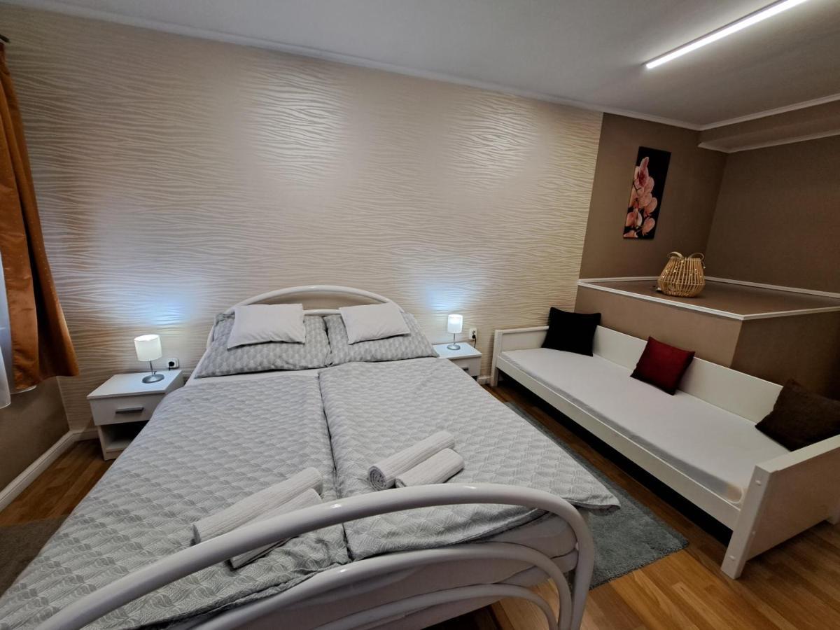 Arkad Apartmanhaz Сегед