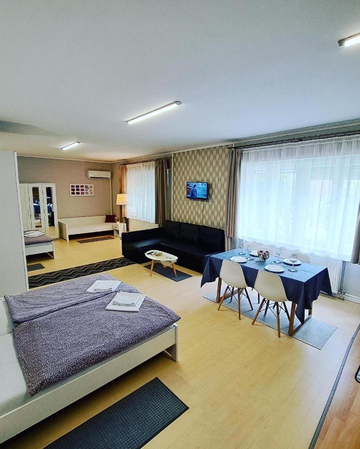 Arkad Apartmanhaz Сегед